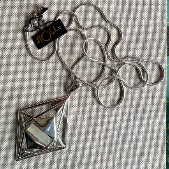 nOir Geometric Silver and Black Pendant Necklace - Picture 1 of 3